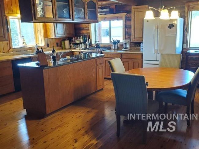 500 Maxwell Ln, House other with 3 bedrooms, 3 bathrooms and 3 parking in Elk City ID | Image 4