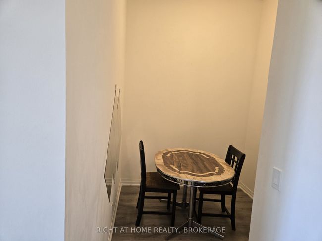 620 - 128 Grovewood Common, Condo with 2 bedrooms, 1 bathrooms and null parking in Oakville ON | Image 6