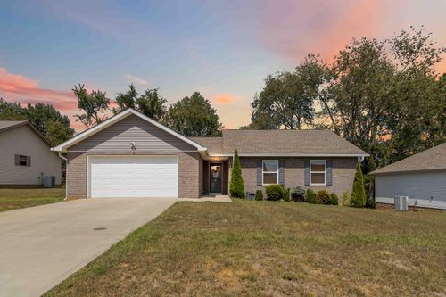 42 Grand Crossing Dr, Somerset, KY, 42503-6823 | Card Image