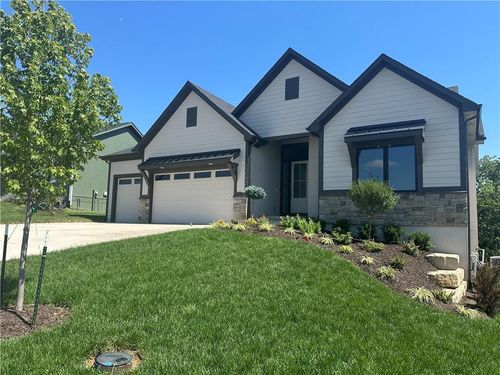 22428 W 90th Ter, Lenexa, KS, 66227-4031 | Card Image