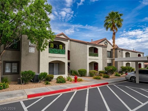 2425-950 Seven Hills Dr, Henderson, NV, 89052-4311 | Card Image