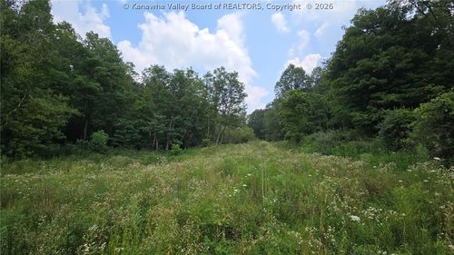 679 Burnem Run Rd, Sandyville, WV, 25275-7659 | Card Image