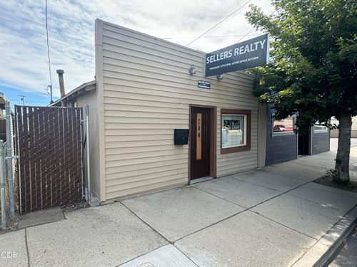 200 E Main St, Klamath Falls, OR, 97601-3232 | Card Image