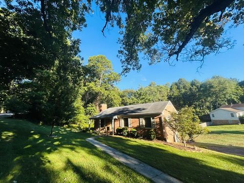 312 College Park Dr, Radford, VA, 24141-3904 | Card Image