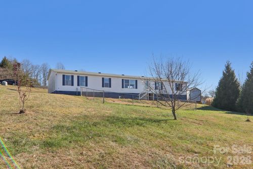 99 Colton Dr, Leicester, NC, 28748-7205 | Card Image