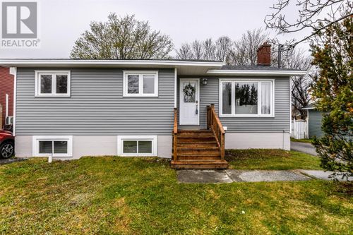 4 London Rd, St. John's, NL, A1B2G8 | Card Image