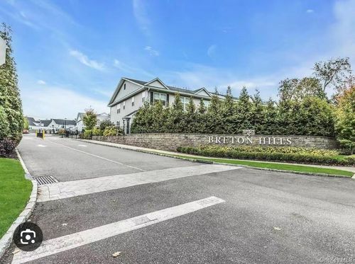 508 Breton Way, Glen Cove, NY, 11542-2664 | Card Image