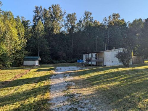 1221 Dean Hundley Rd, East Bernstadt, KY, 40729-6515 | Card Image