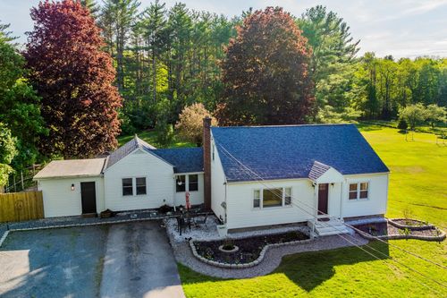 123 Bank St, North Bennington, VT, 05257-9106 | Card Image