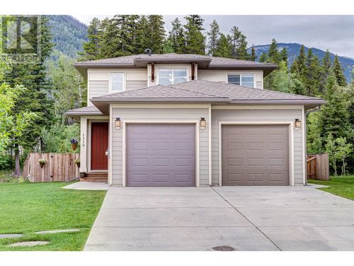 1319 Cherrywood Blvd, Sparwood, BC, V0B2G2 | Card Image