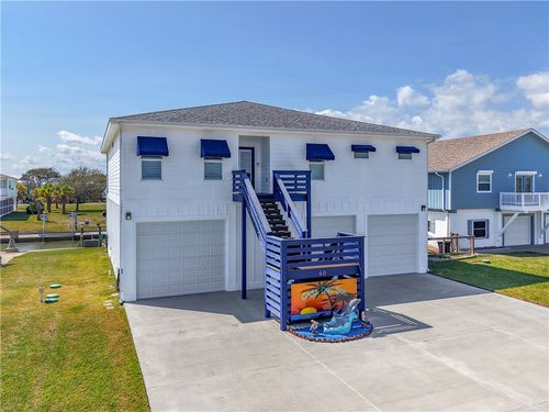 60 Magnolia St, Rockport, TX, 78382-7803 | Card Image