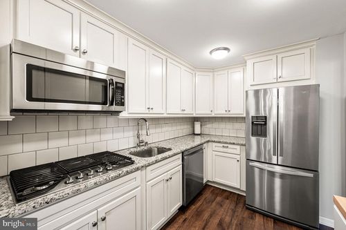 1121-801 Yale Ave, SWARTHMORE, PA, 19081-1813 | Card Image