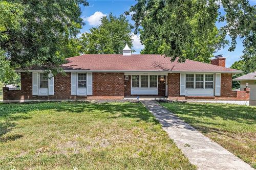 18700 E 30th Ter S, Independence, MO, 64057-1908 | Card Image