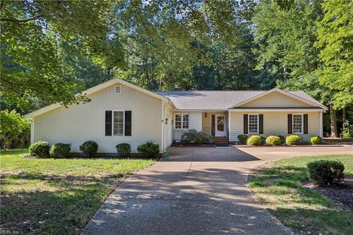 129 Peyton Rd, Williamsburg, VA, 23185-5526 | Card Image
