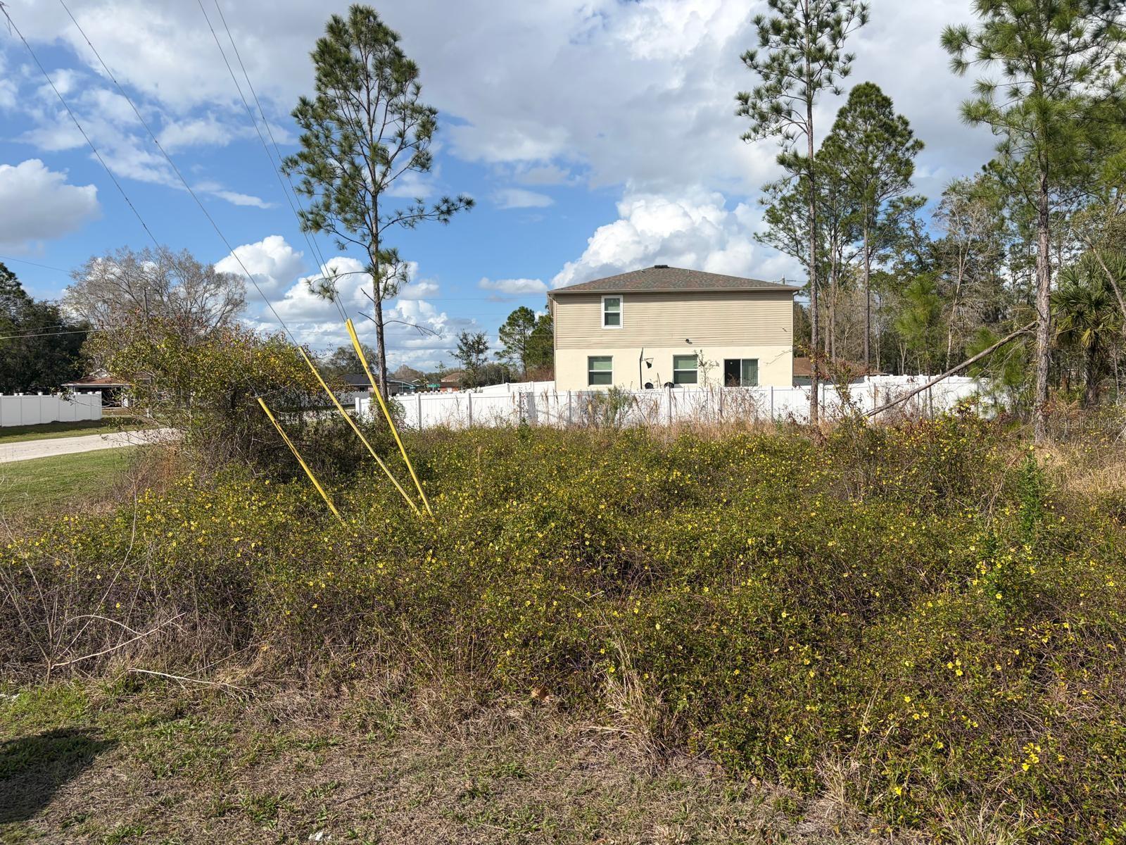 Land in POINCIANA 4