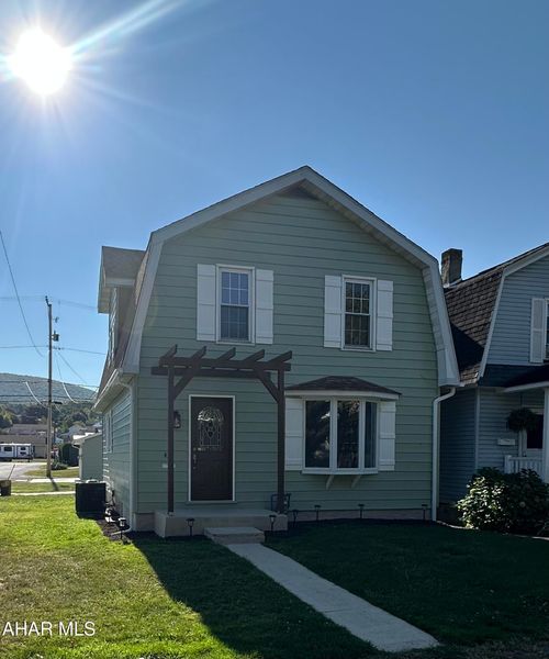 431 E Logan Ave, Altoona, PA, 16602-5324 | Card Image