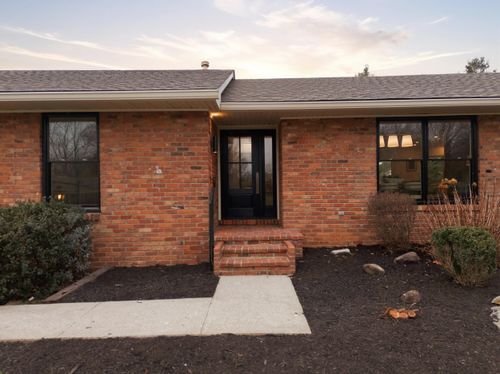 668 Cromwell Way, Lexington, KY, 40503-4178 | Card Image