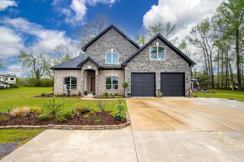 204 Annis Estates Dr, Austin, AR, 72007-9522 | Card Image
