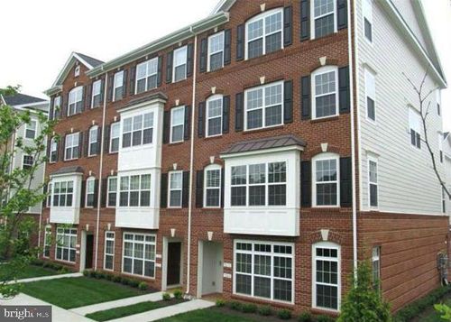 19252 Koslowski Sq, LEESBURG, VA, 20176-6519 | Card Image