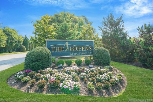 1126 Savoy Dr, Melville, NY, 11747-5281 | Card Image