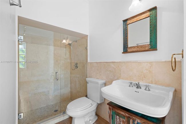 B - 464 Fernwood Rd, Townhouse with 3 bedrooms, 3 bathrooms and null parking in Key Biscayne FL | Image 8
