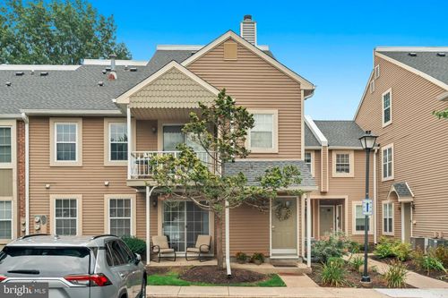 805 Society Pl, NEWTOWN, PA, 18940-3243 | Card Image