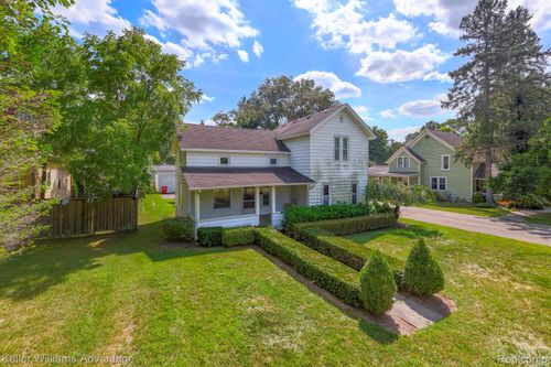 714 Atlantic St, Milford, MI, 48381-2007 | Card Image