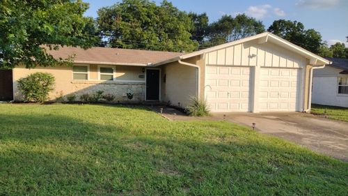 11330 Dalron Dr, Dallas, TX, 75218-1318 | Card Image