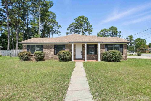 1111 Vega Ct, Pensacola, FL, 32506-3616 | Card Image