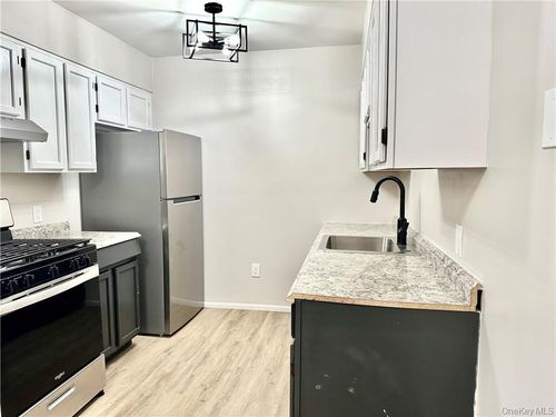 apt-b14-13-19 Cole St, Port Jervis, NY, 12771-2248 | Card Image