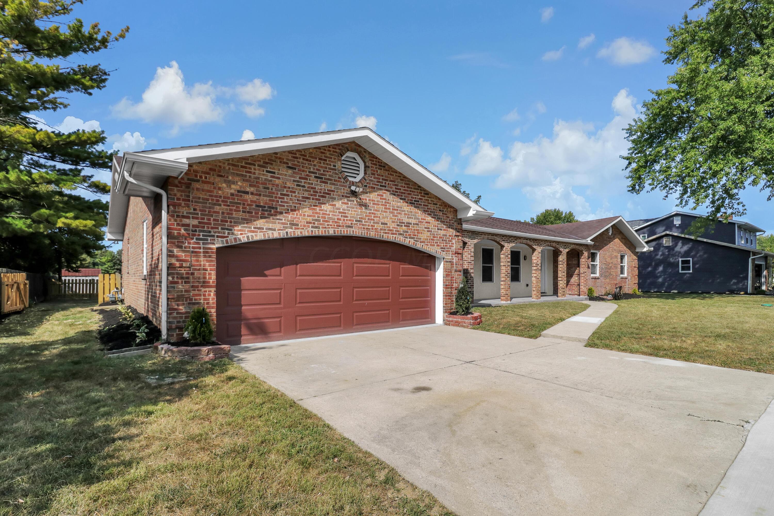 Davis Rd, Hilliard, OH 43026