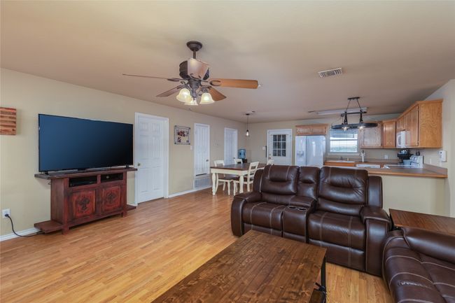1300 Knob Rd, House other with 3 bedrooms, 2 bathrooms and null parking in Springtown TX | Image 13