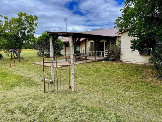 730 Us Highway 84 E, Home with 4 bedrooms, 2 bathrooms and 1 parking in Goldthwaite TX | Image 13