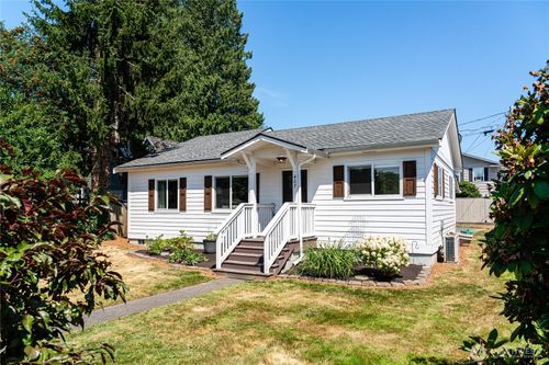 407 N Gifford Ave, Arlington, WA, 98223-1221 | Card Image