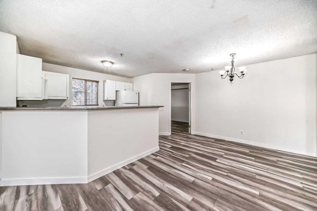 107 - 4000 Somervale Court Sw, Home with 2 bedrooms, 2 bathrooms and 1 parking in Calgary AB | Image 9