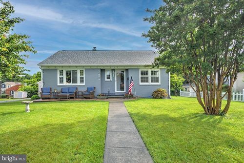 5 Rockcroft Dr, Berryville, VA, 22611-1135 | Card Image