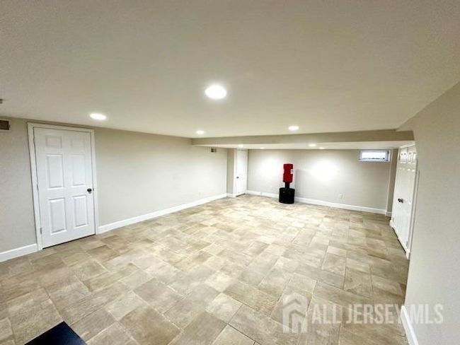 1502 Timber Oaks Rd, Townhouse with 2 bedrooms, 3 bathrooms and null parking in Edison NJ | Image 24
