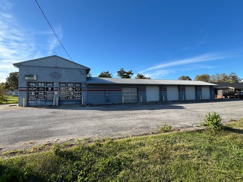 1620 Shakertown Rd, Danville, KY, 40422-9262 | Card Image