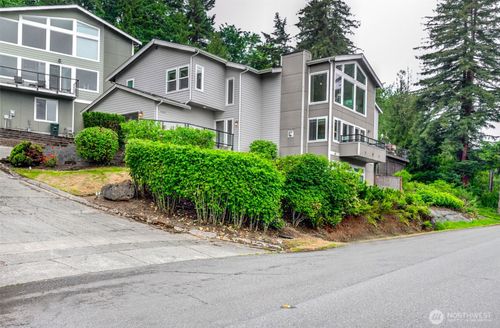 4307 166th Lane Se, Bellevue, WA, 98006 | Card Image