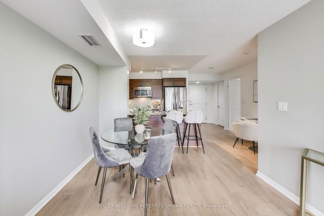 826 - 35 Bastion St, Condo with 1 bedrooms, 1 bathrooms and 1 parking in Toronto ON | Image 5