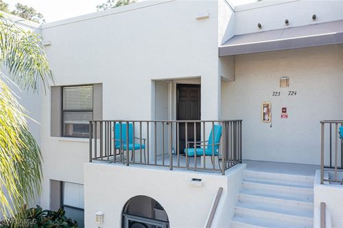 723-3323 Olympic Dr, NAPLES, FL, 34105-5661 | Card Image