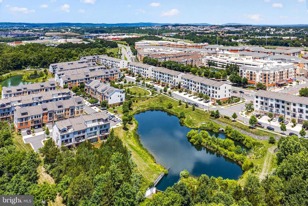 Residential in LEESBURG