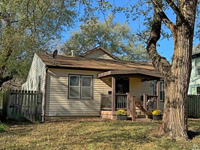 1103 Pennsylvania Street, House other with 3 bedrooms, 1 bathrooms and null parking in Lawrence KS | Image 3