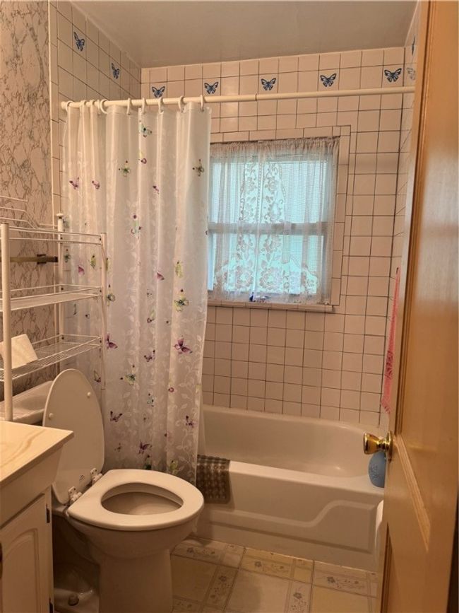 310 Delano Dr, House other with 2 bedrooms, 1 bathrooms and 3 parking in Pleasant Hills PA | Image 7
