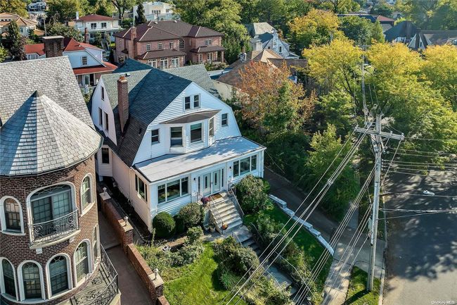 34 Boulevard, House other with 8 bedrooms, 4 bathrooms and null parking in Malba NY | Image 28