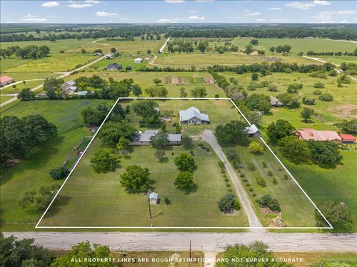 2421 Post Oak Rd, Webberville, TX, 78653-5352 | Card Image
