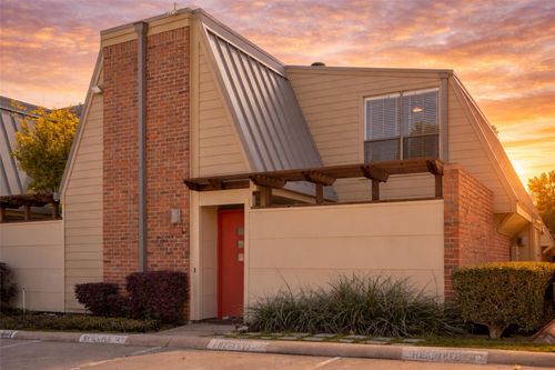 unit-d-3955 Buena Vista St, Dallas, TX, 75204-1667 | Card Image