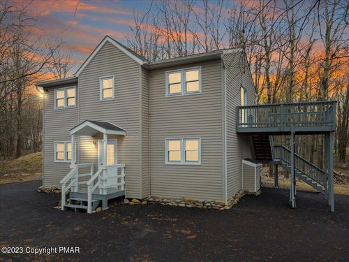 400 Cedar Dr, Long Pond, PA, 18334-7724 | Card Image