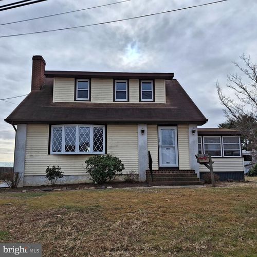 108 Middleboro Rd, Wilmington, DE, 19804-1621 | Card Image