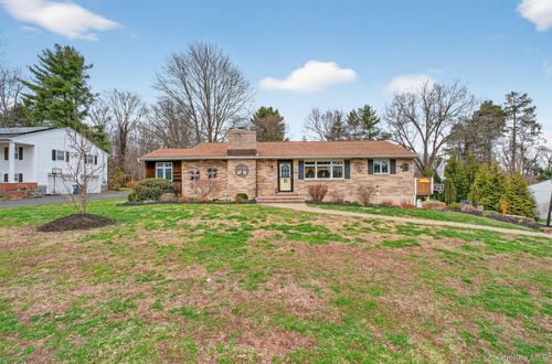 108 Williamsburg Ct, Newburgh, NY, 12550-1938 | Card Image